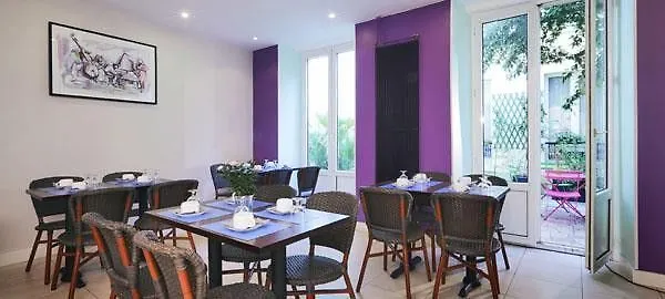 Bel Oranger Republique Hotel Paris